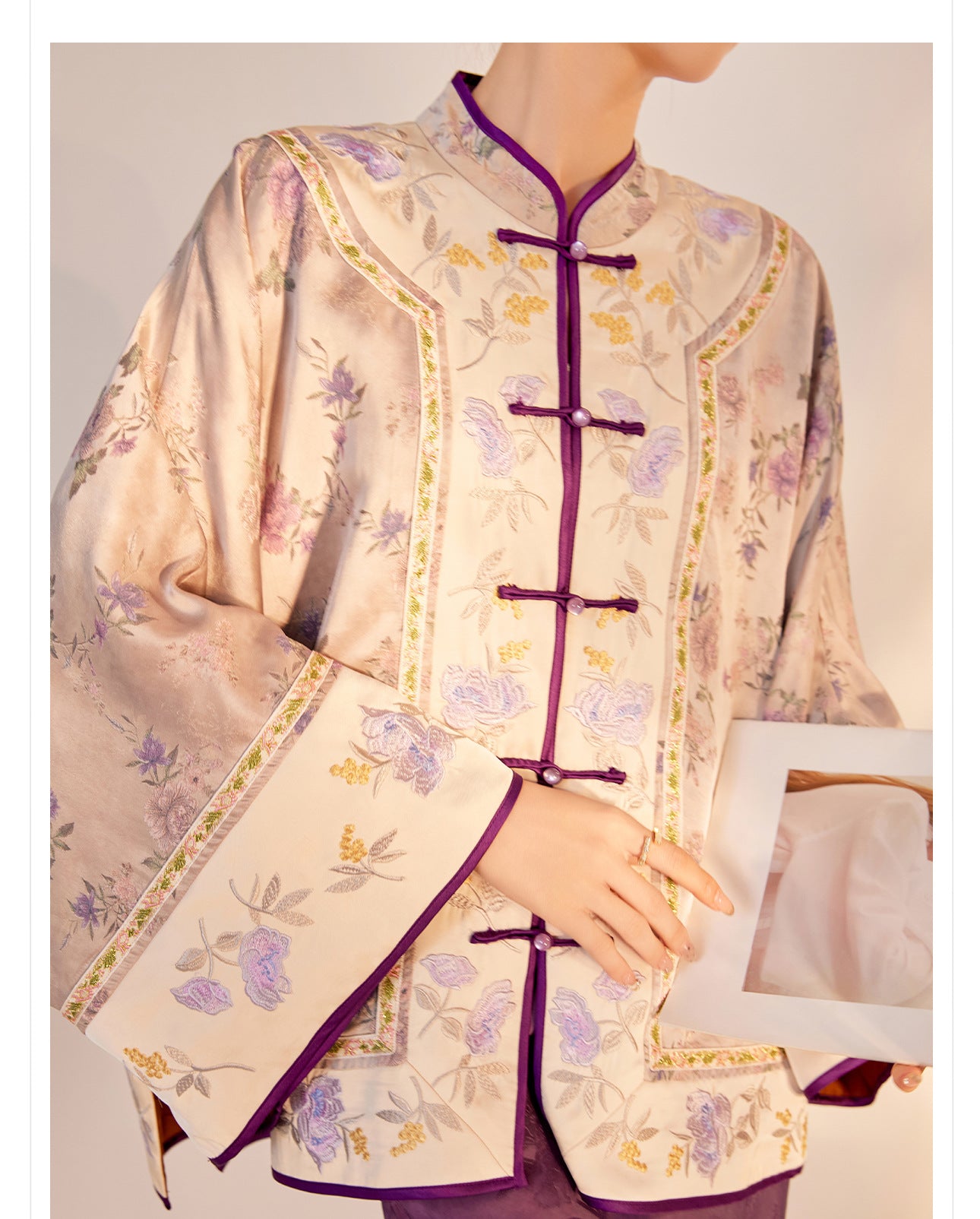 Early Autumn Silk Embroidered Retro Loose Chinese Style Jacket