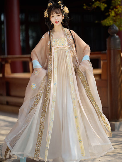 Fairy Hanfu Costume — Elegant Cloak & Flowing Ancient Outfit