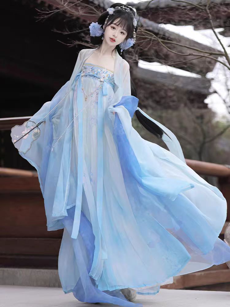 Tang Style Hanfu Set — Embroidered Ru Skirt & Large Sleeve Shirt