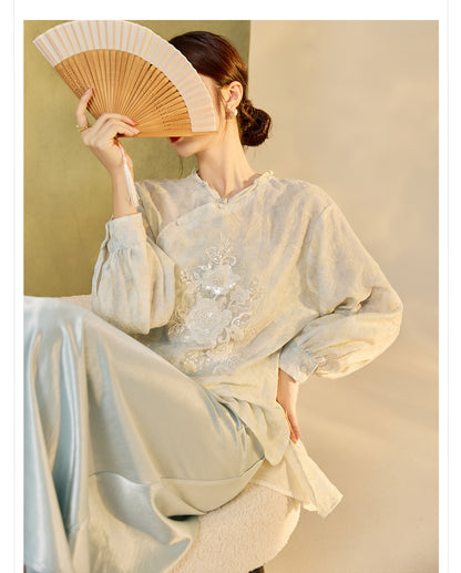 Early Autumn Retro Embroidered Top | New Chinese Style Artistic Shirt