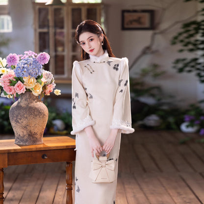 White Fleece-Lined Winter Qipao | Thickened Long-Sleeve Retro Dress 2025