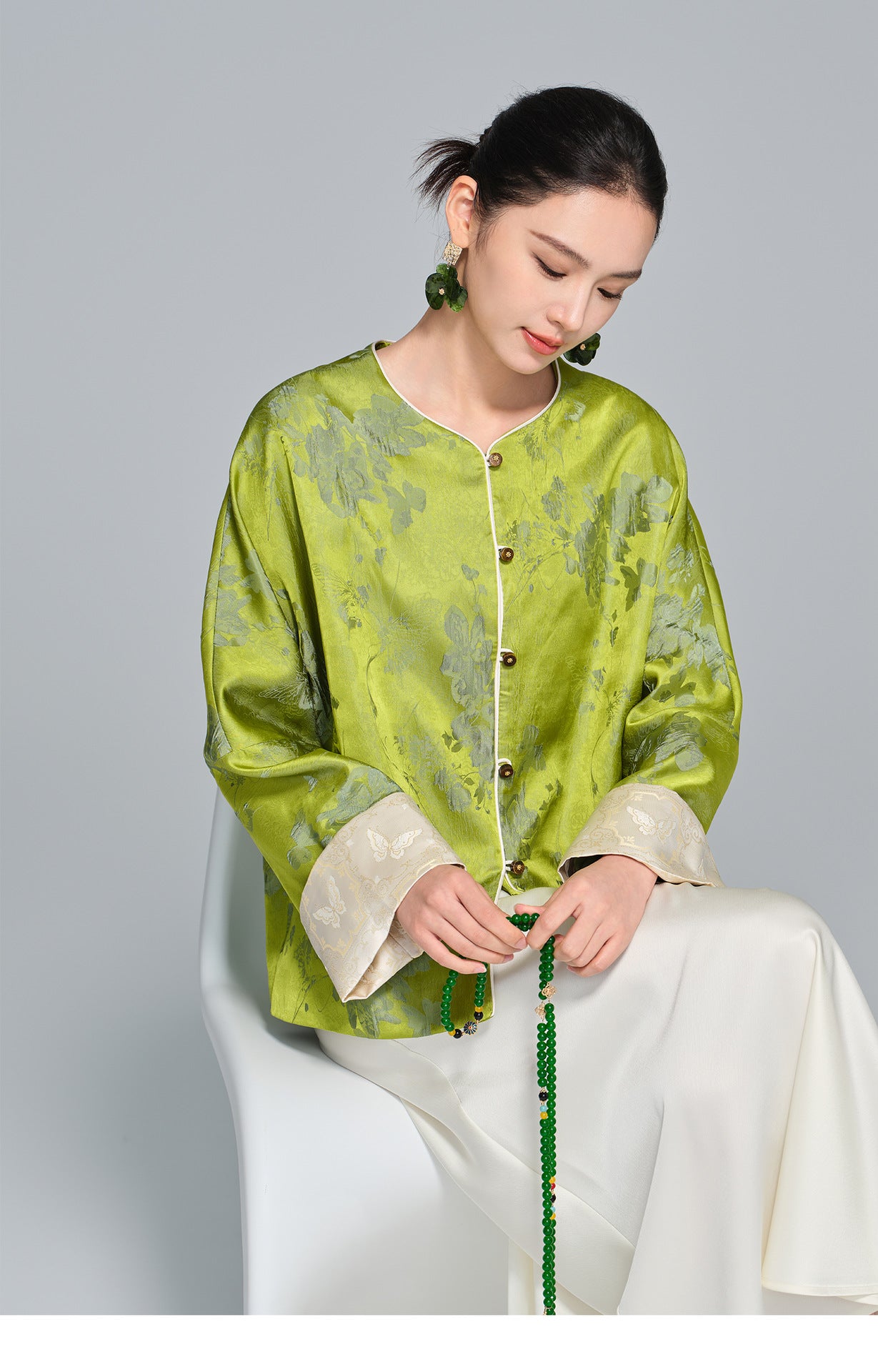 National Style Elegant Women's Top