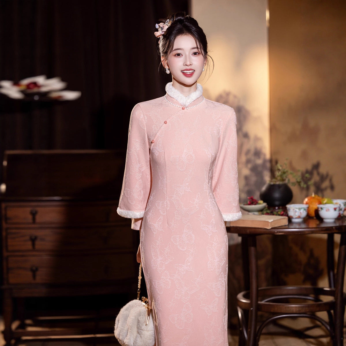 Elegant Thickened Winter Cheongsam – Retro Chinese Style Dress