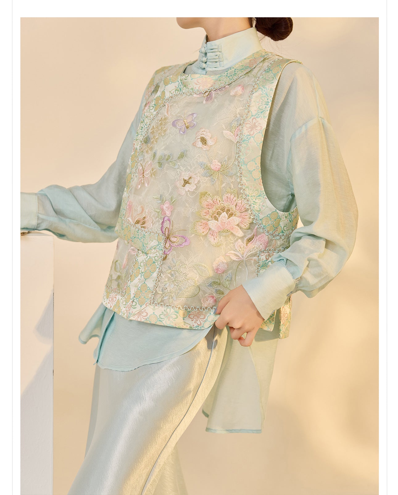 Embroidered Mulberry Silk Vest – New Chinese Style Women's Top