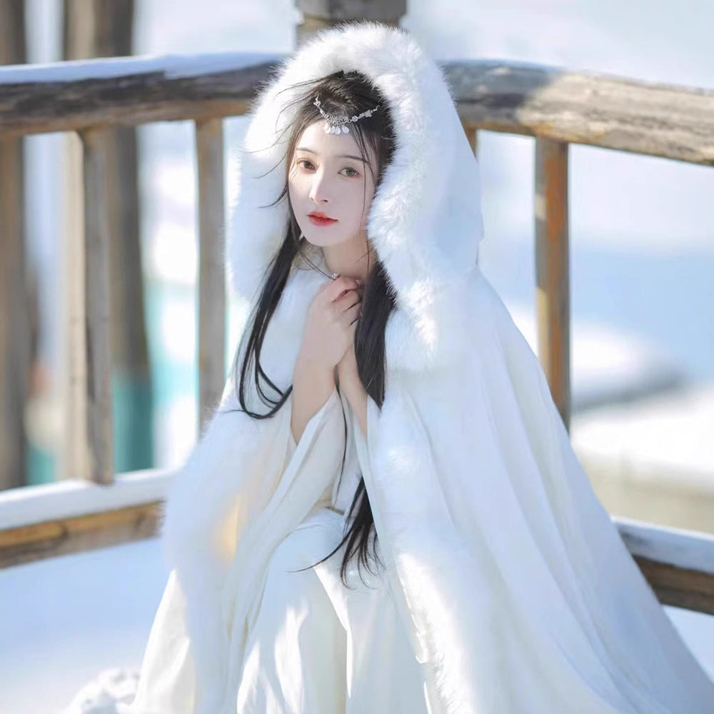 Winter Hanfu Cloak for Women – Thick Fleece Fur Collar Warm Cape