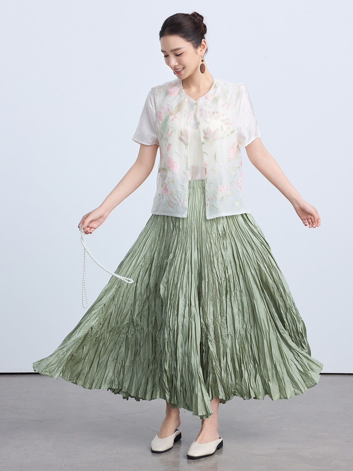 High-Waist Pleated Midi Skirt with Elastic Waist