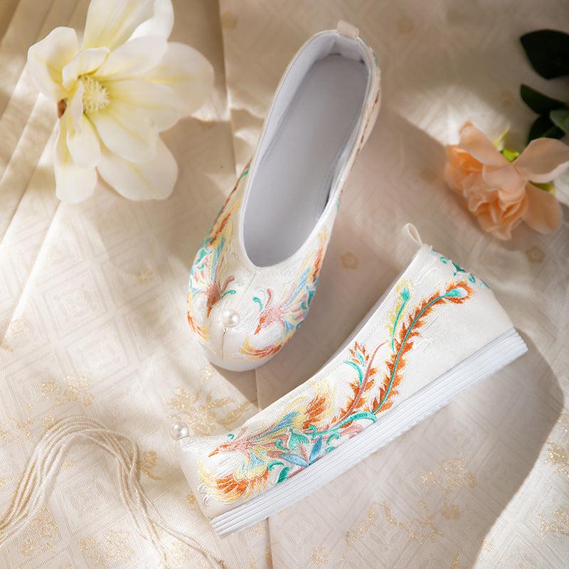 Autumn 2025 Hanfu Shoes — Bride Xiuhe Shoes with Inner Height for Women