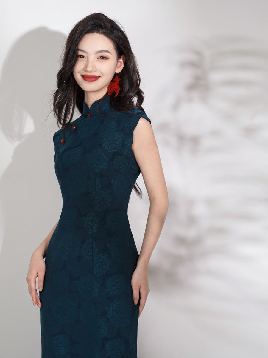 Improved Blue Cheongsam – 2025 Youth Daily Elegant Dress