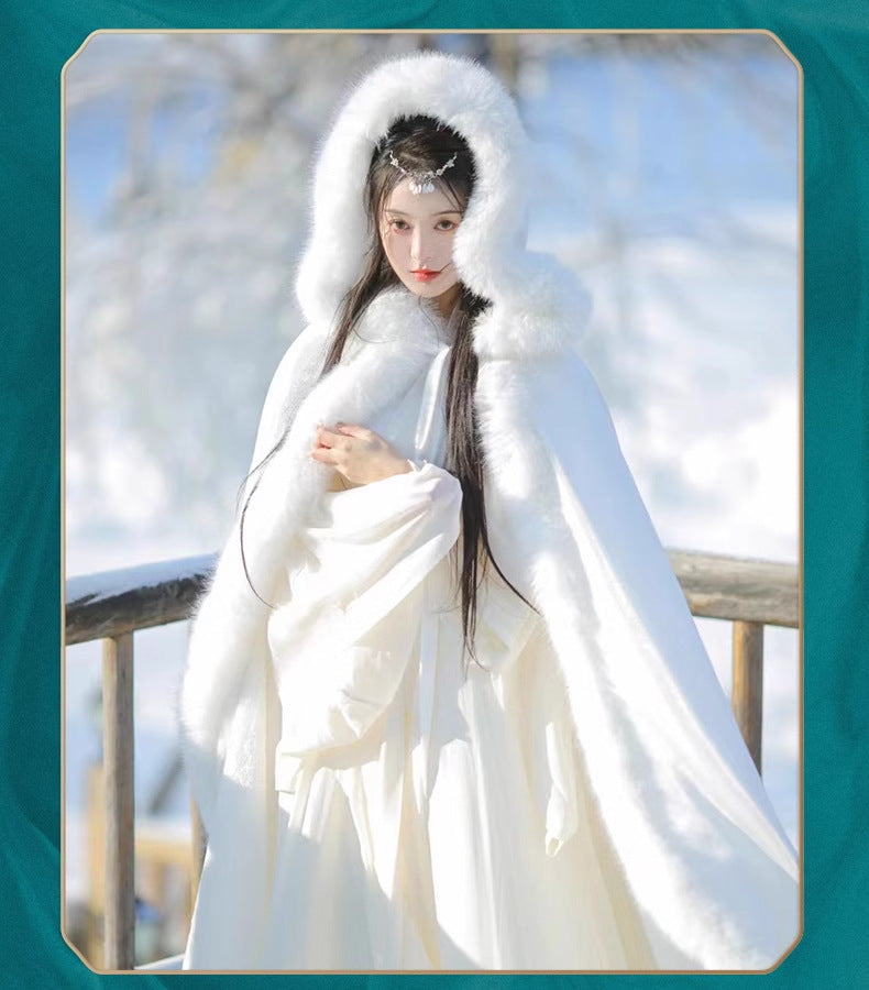 Winter Hanfu Cloak for Women – Thick Fleece Fur Collar Warm Cape