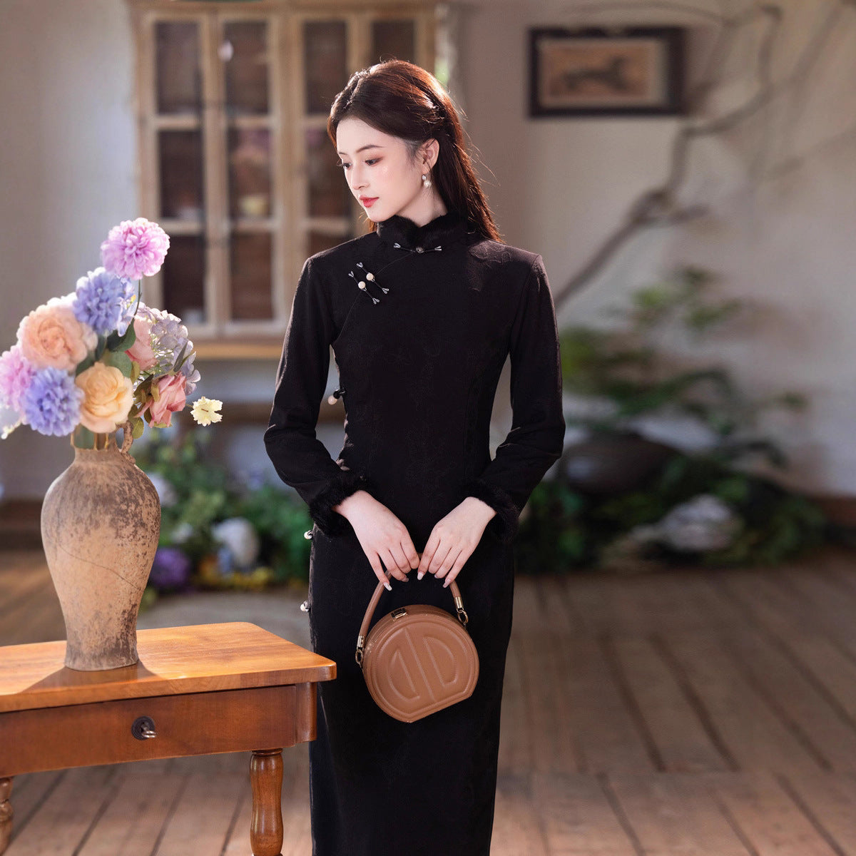 2025 New Black Thickened Cheongsam | Elegant Daily Warm Winter Dress
