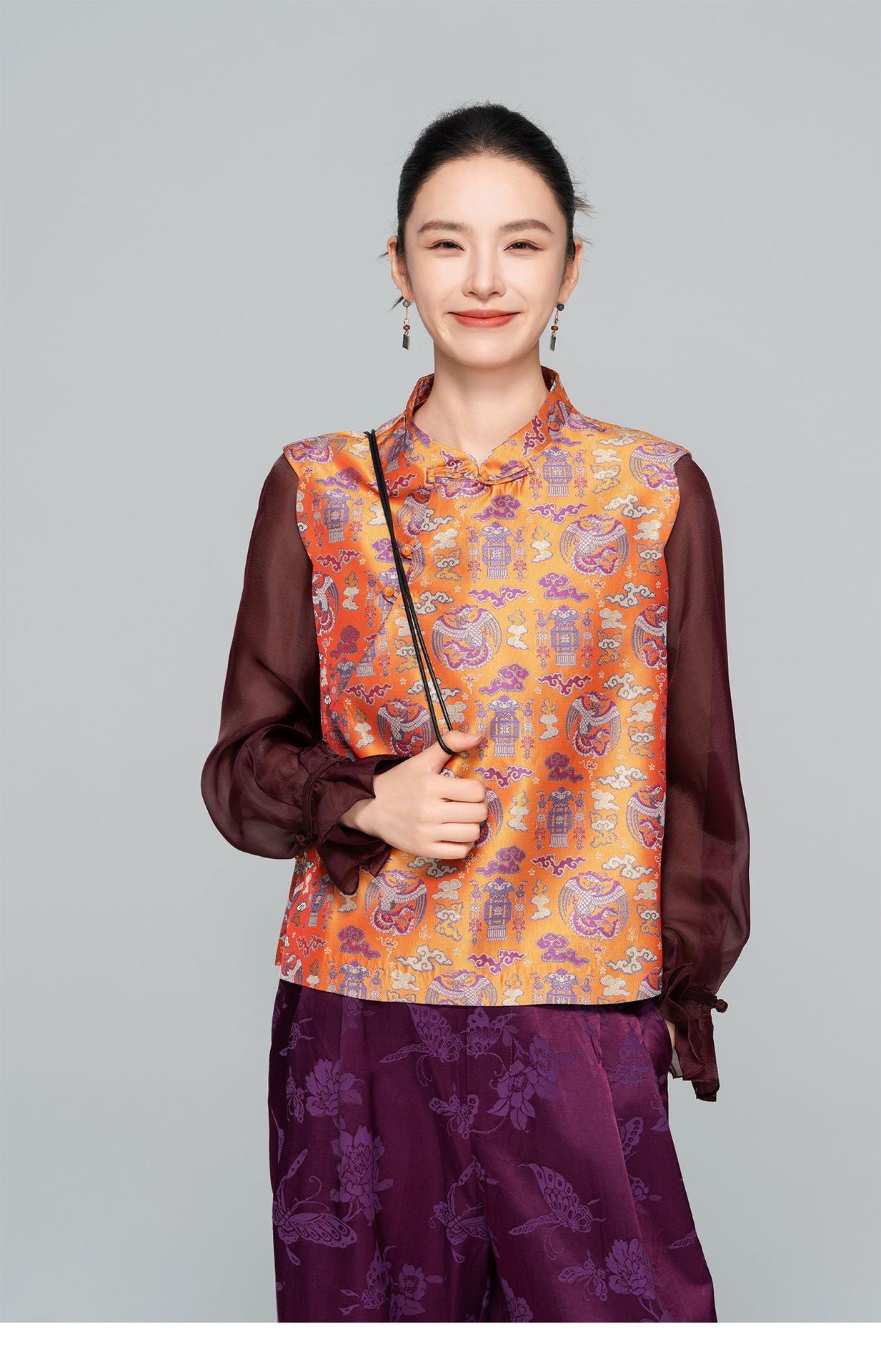 Elegant New Chinese Style Jacquard Sleeveless Vest for Women