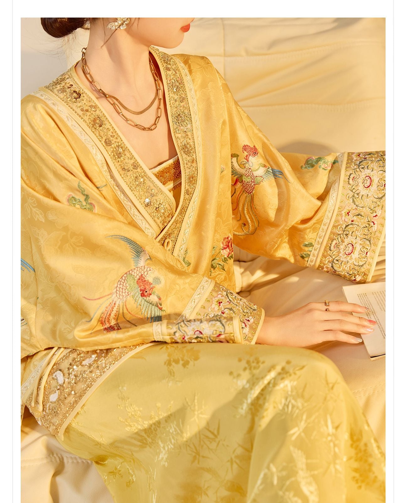 Luxury V-Neck Embroidered Jacket – Modern Chinese Style Outerwear