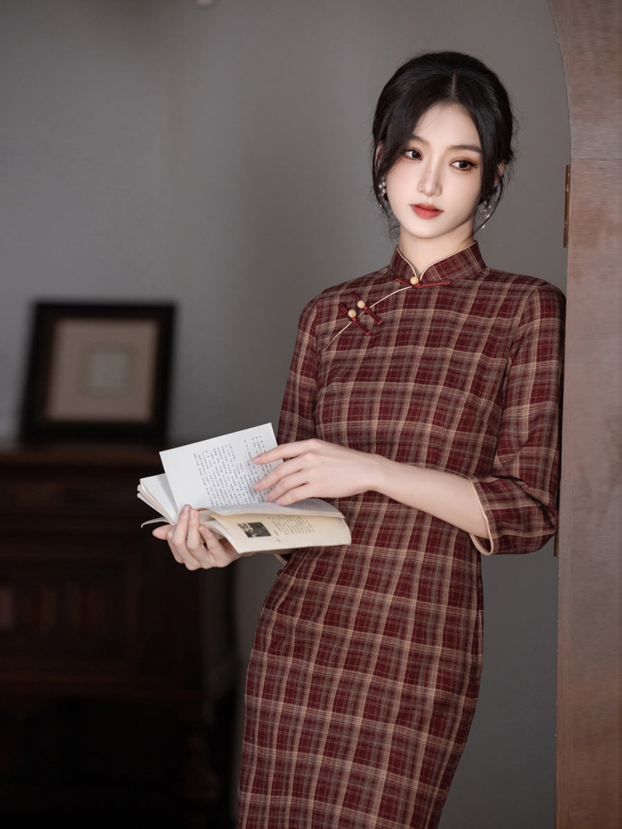 Improved Youth Style Qipao – Three-Quarter Sleeve Daily Dress