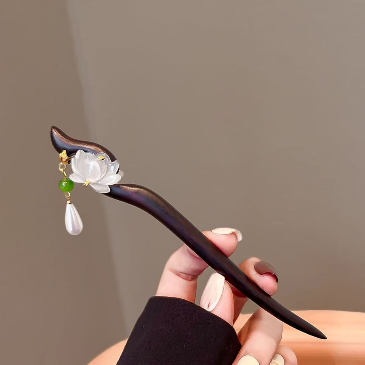 Lotus Sandalwood Hairpin | Ancient Style Tassel Step Shake Accessory