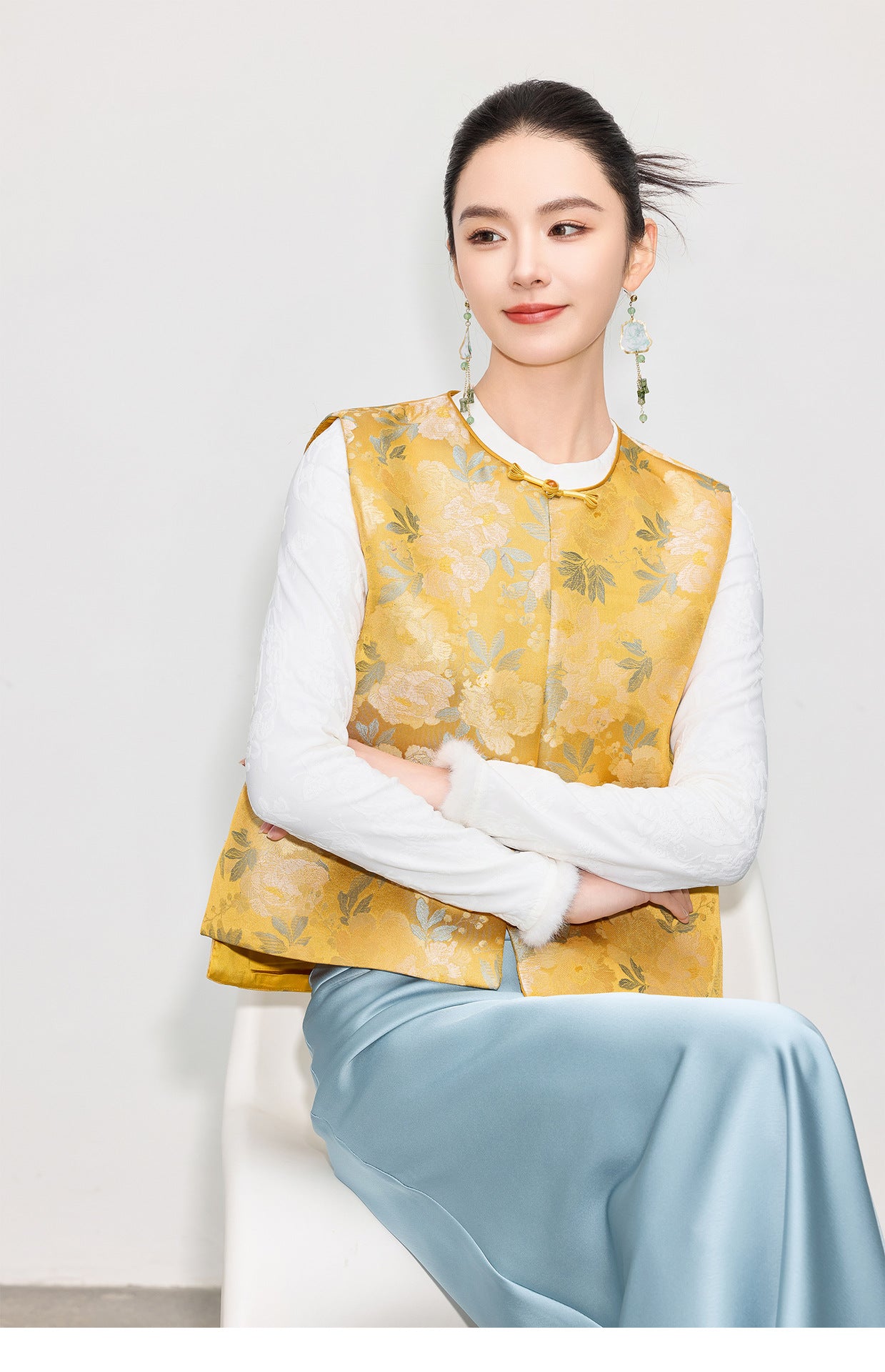 Stylish Retro Jacquard Vest for Women