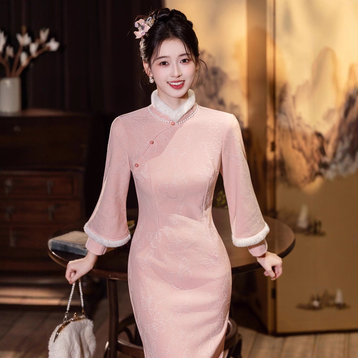 Elegant Thickened Winter Cheongsam – Retro Chinese Style Dress