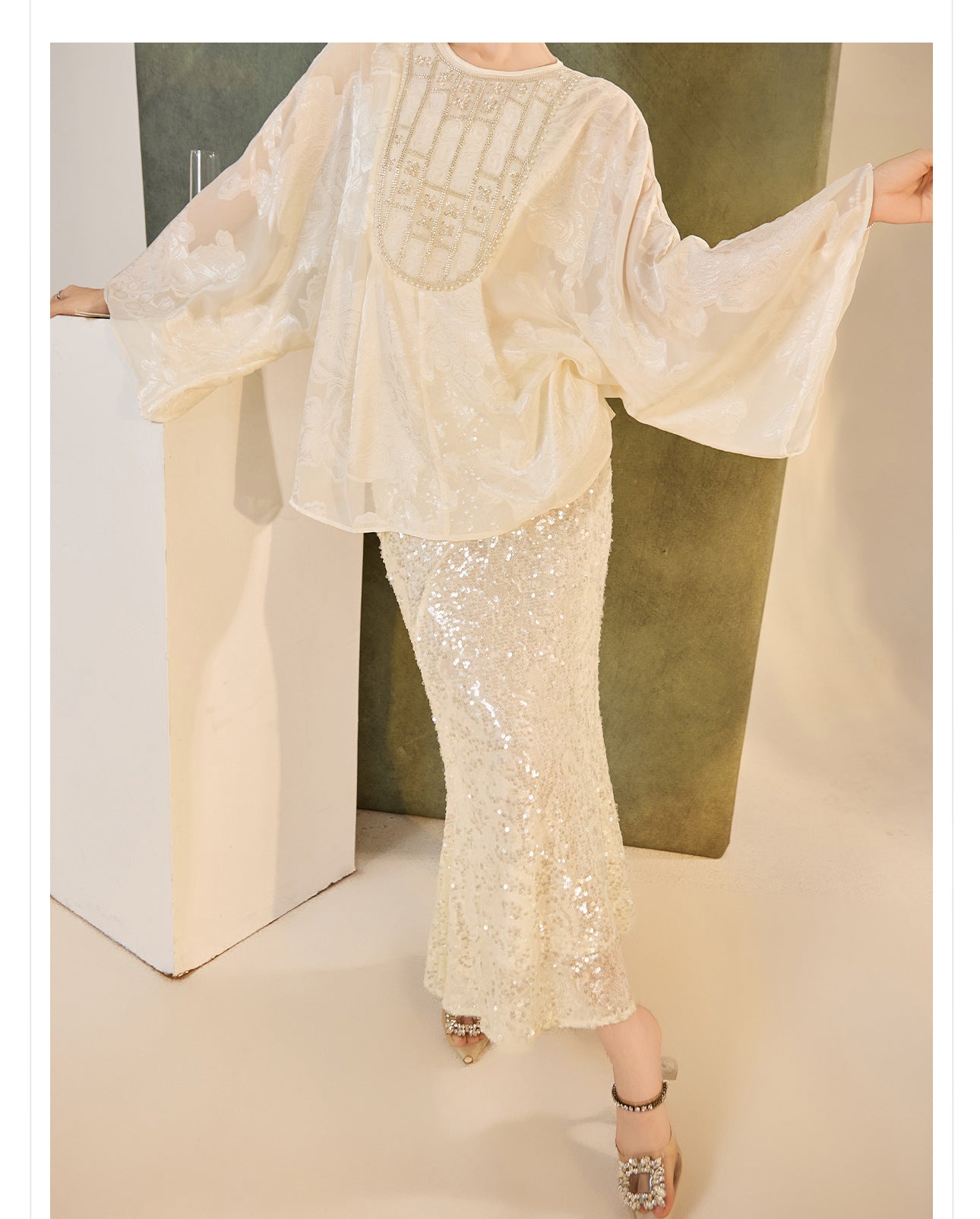 New Chinese Style Beaded Embroidered High-End Blouse for Women